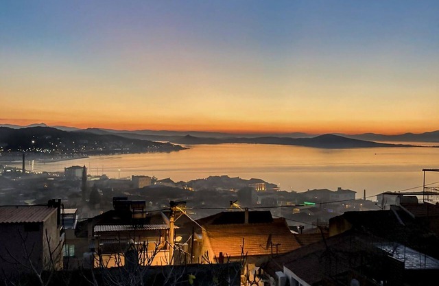 Rustic House with View, Balcony in Ayvalik