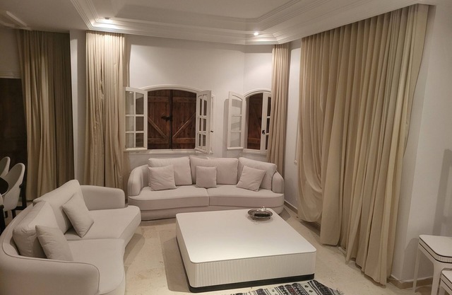 S+6 VILLA+ SWIMMING POOL
