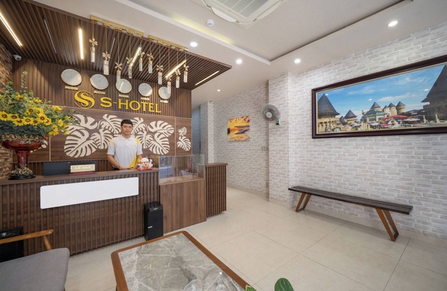 S HOTEL BEACH DA NANG