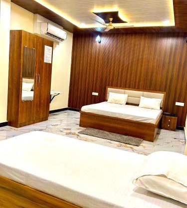 S R Guest House