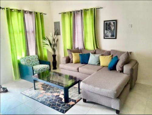 S&S Tropical Villa