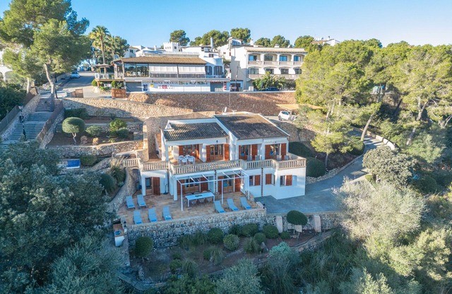 Sa Trona Beach House holiday getaway with views of Cala Santanyí just steps from the beach