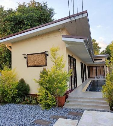 Saendee Pool Villa