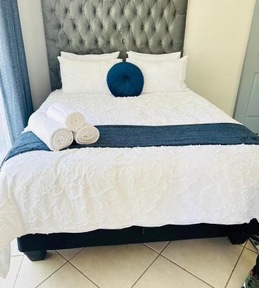 Safaya Inn