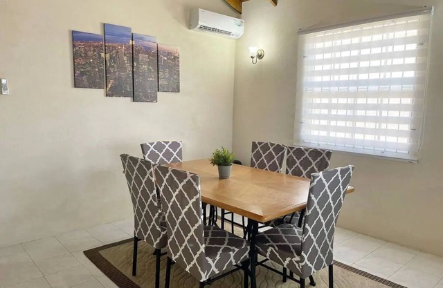 Safe & Spacious 2 BR Apt, Budget Friendly on Southn
