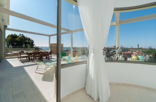 Salsala 26 · Huge Penthouse - Salsala Street