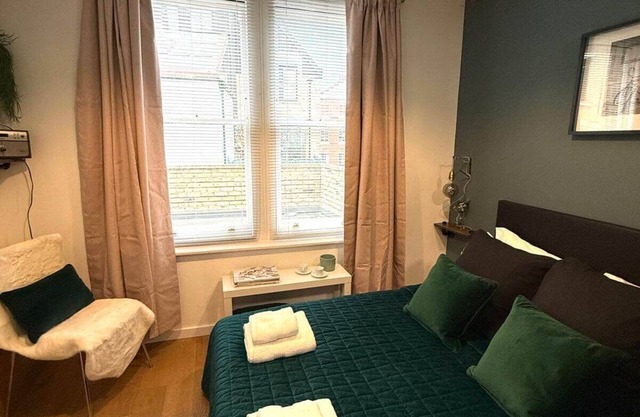 Samantha | En-suite double room Near Liverpool Street