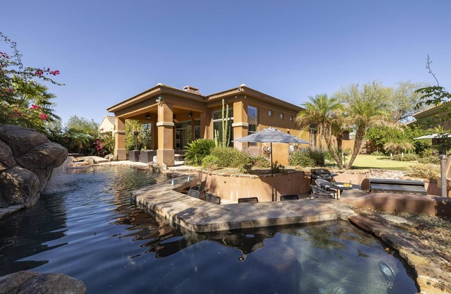 Sandflower by AvantStay | Oasis w/Pool + Golf!