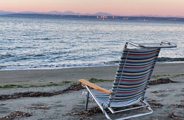 Sandy Beach, No Bank, Ocean Front Cottage