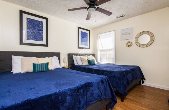 Sanitized Spacious East Nash Apt! Walk to Top Restaurants!