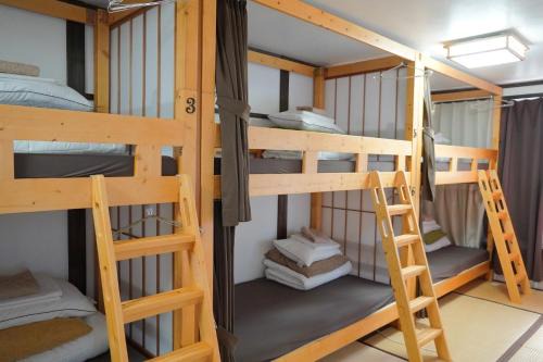 Sansan Yuzawa Backpackers