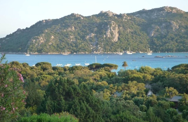 Santa Giulia: House/Villa - SANTA GIULIA