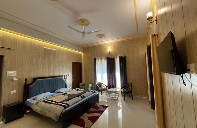 Sapphire Stay