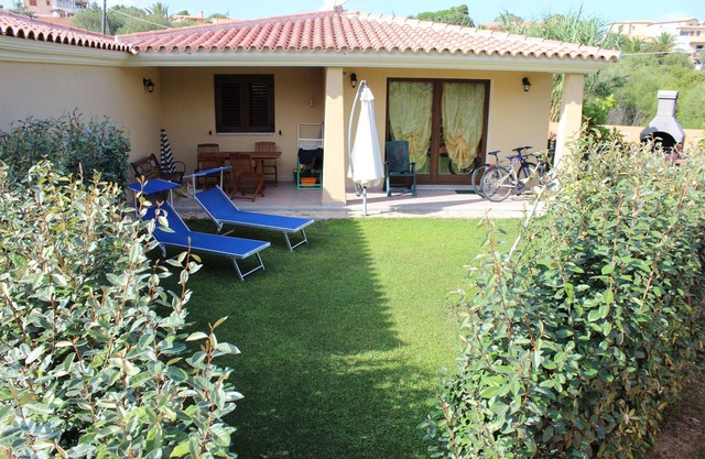 Sardinia-Pittulongu-Holiday home w/garden 5 min. walk from withe sandy beaches