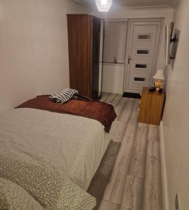 Sariyu space studio flat with own bathroom and Kichen