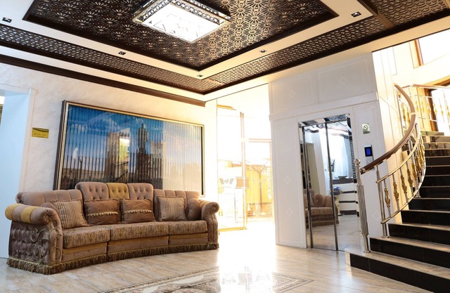Saroy Palace Hotel
