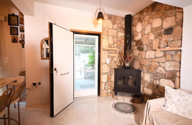 Sarti View House