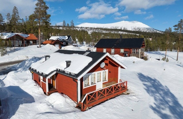 Sauna | Wood stove | Hiking trail | Cycle trail
