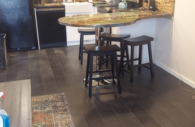 SC 2406 1 Bdrm Slope Side Condo, Completely Remodeled.