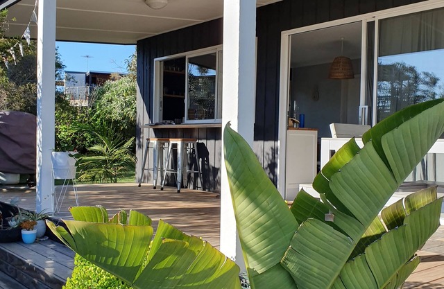 Scandinavian Summerhouse in lovely gardens stroll to the safe swimming beach