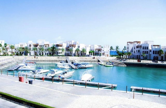 Scenic Marina View Retreat