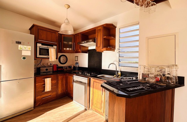 Scenic Riverfront 2 Bedroom Villa in Port Chambly