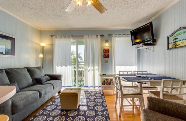 Sea Cabin 228-B