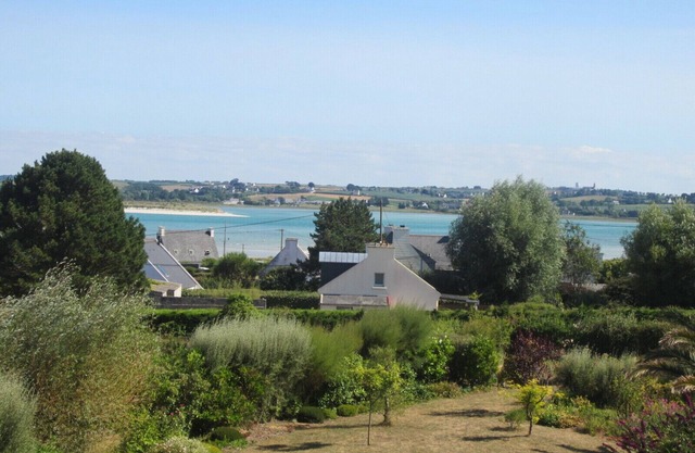 Sea view cottage (4/6 people) 300 meters from sandy beaches