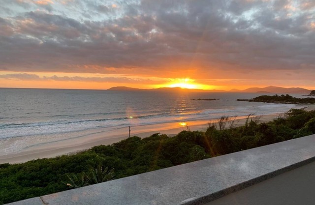 SEA FRONT PENTHOUSE - PRAIA GRANDE - GOV. CELSO RAMOS