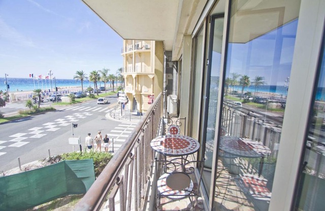 Sea Front Palace Promenade
