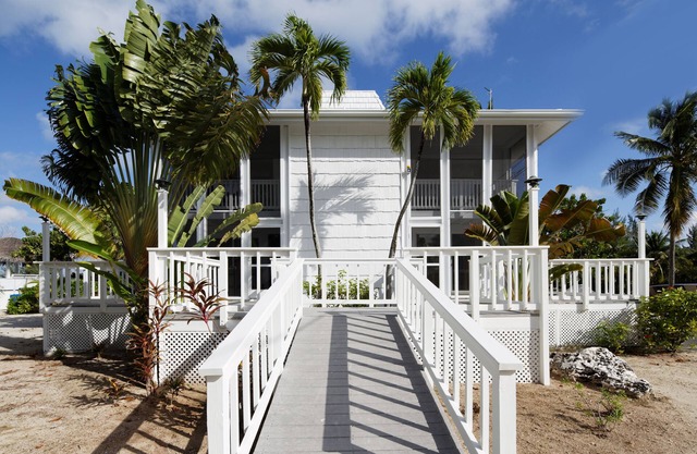 Sea Magic - A stunning 2 Bedroom Beachfront Villa on the Bioluminescent Bay!