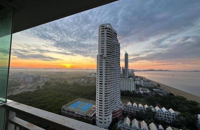 Sea view condominium at Pattaya , Thailandn