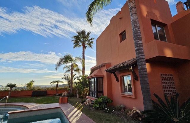 Sea view villa Costa del Sol - by the pool, 3 terraces near Estepona + Marbella