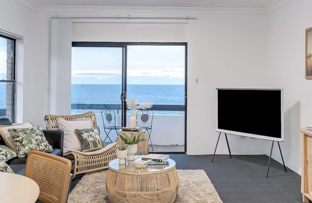 Seabreeze - Stylish Abode 360° Ocean & Beach Views