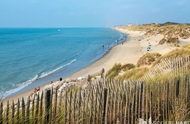 Seafront Apartment with Balcony - 6 People, Parking, Wi-Fi, Elevator