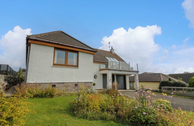 SEASCAPE, family friendly, luxury holiday cottage in Dalbeattie