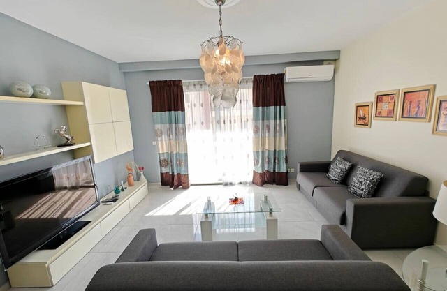 Seaside 2 bedroom apartment
