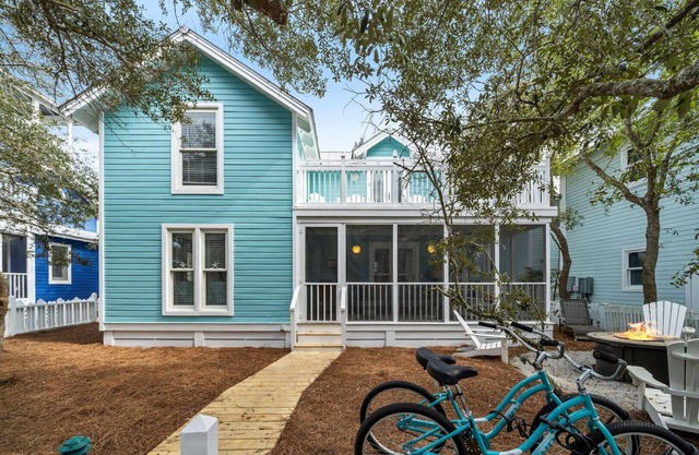 Seaside "Leave of Absence" | 2 BR | Sleeps 6 | Screened Porch + Fire Pit!