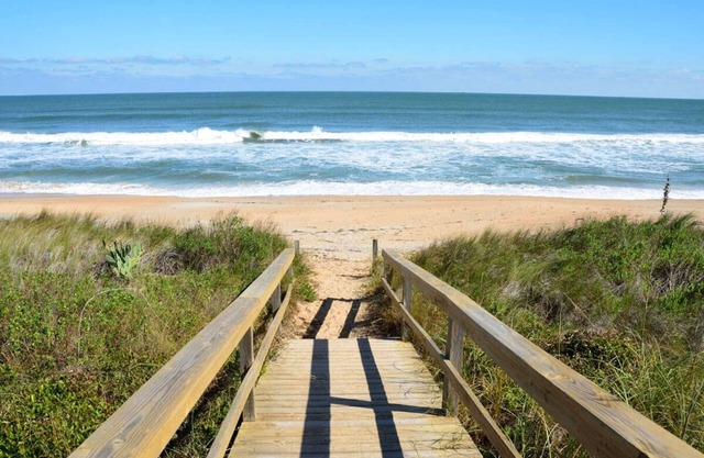 Seaside Paradise: Dive into Luxury with Saltwater Pool, Spa, and Chemical-Free Bliss