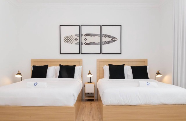 Seaside Serenity: Beach View Room Near Kite Beach