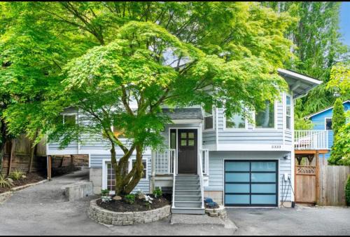Seattle Maple Haven in Wedgwood