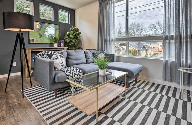 Seattle Vacation Rental ~ 2 Mi to Downtown