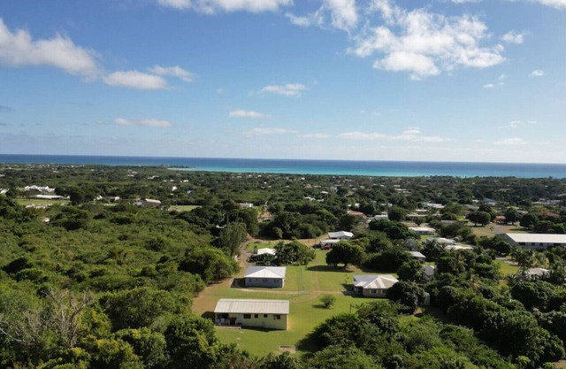 SeaView Hideaway in Whim