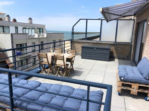 Seaview penthouse