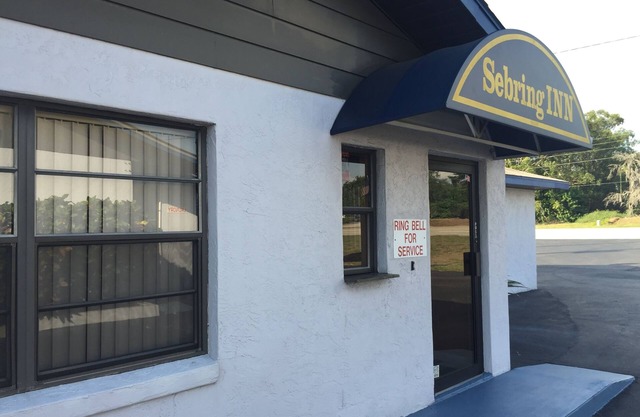Sebring Inn