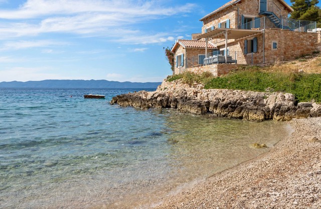 Secluded Beach House | ☀ Power | La Villa Bleue on Hvar Island