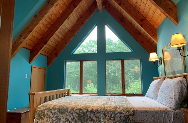SECLUDED FAMILY HOUSE IN AQUINNAH OVERLOOKING THE VINEYARD SOUND