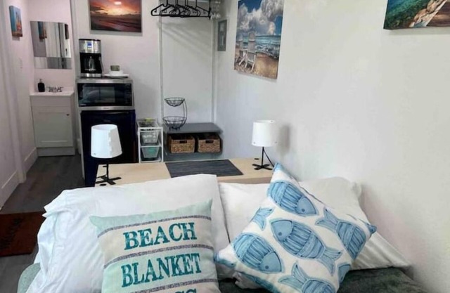 Secluded Lush Miami Studio