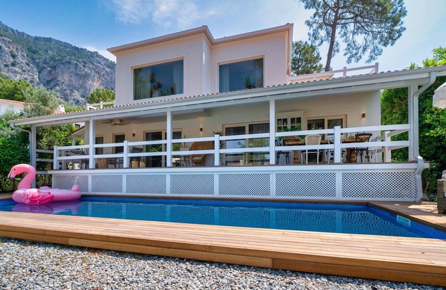 Secluded Villa with Sea view & Private Pool.
