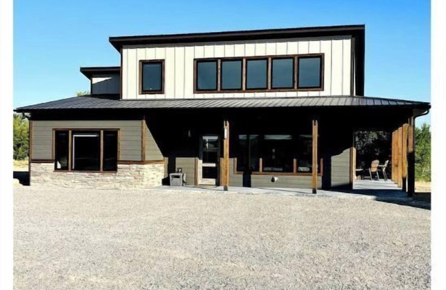 Secluded Winiarski Cabin on Vineyard with Hot Tub